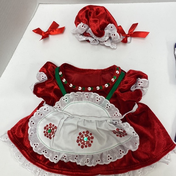 Build-A-Bear Outfits- Holiday Outfit & Cheerleader Outfit (9 Pieces) - Picture 2 of 3